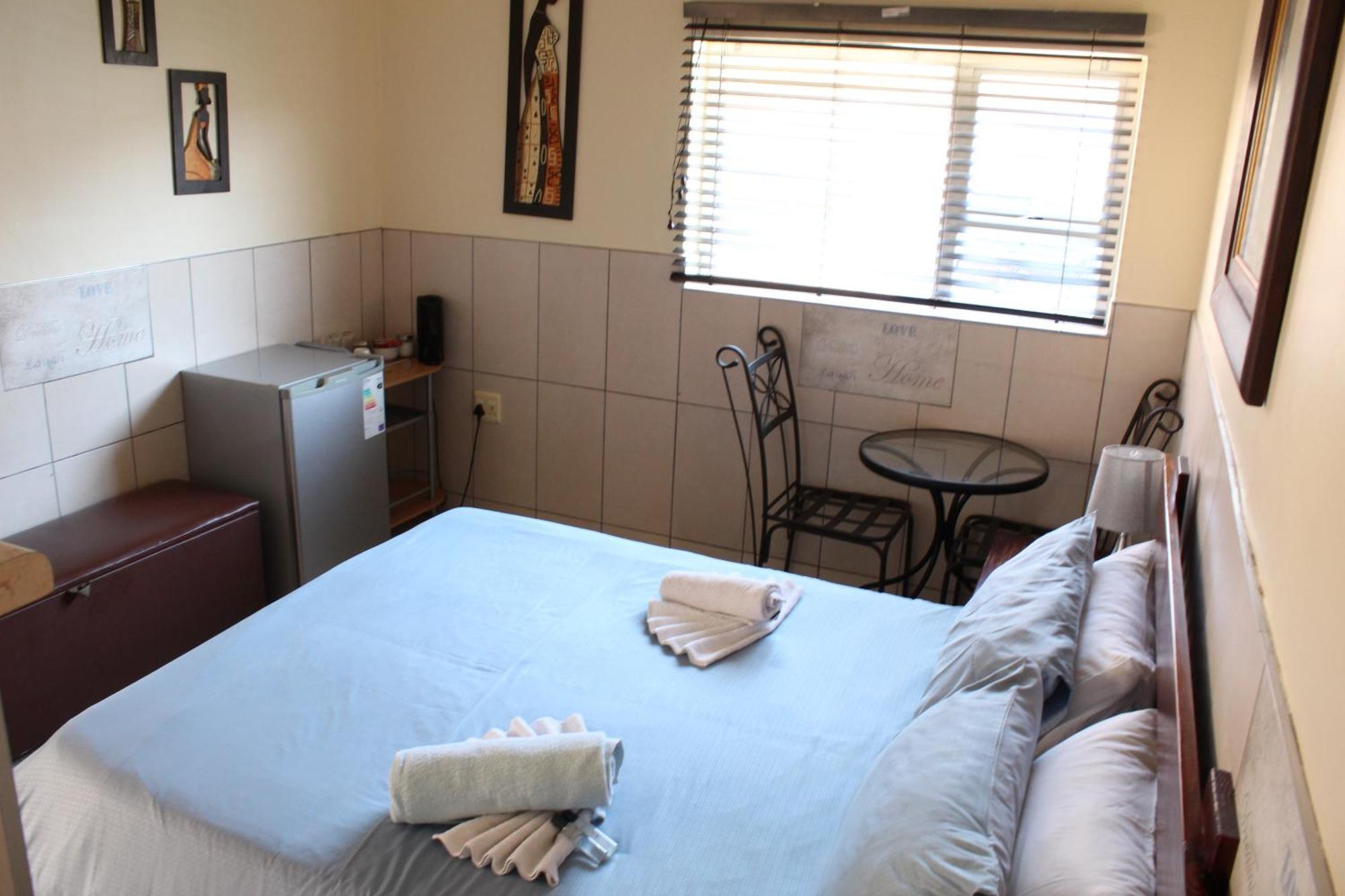 Esperanca Guesthouse Виндхук Экстерьер фото